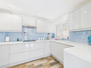 Kitchen- click for photo gallery